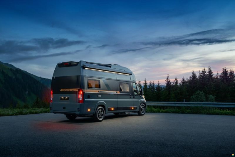 Globe-Traveller Voyager X