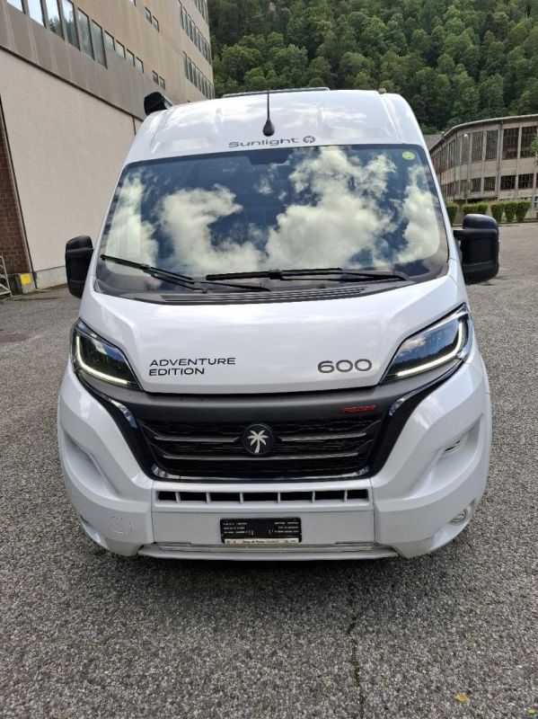 Sunlight Cliff Adventure 600