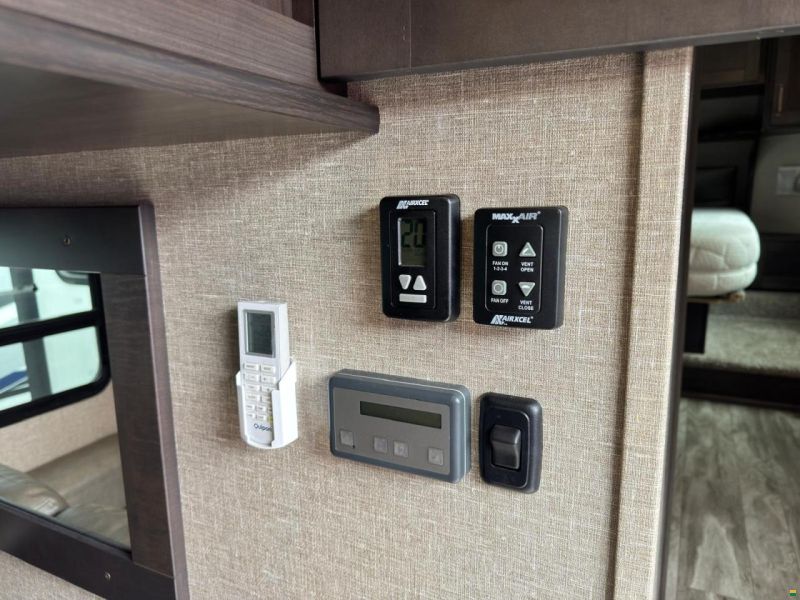 ROCKWOOD REFLECTION 278BH