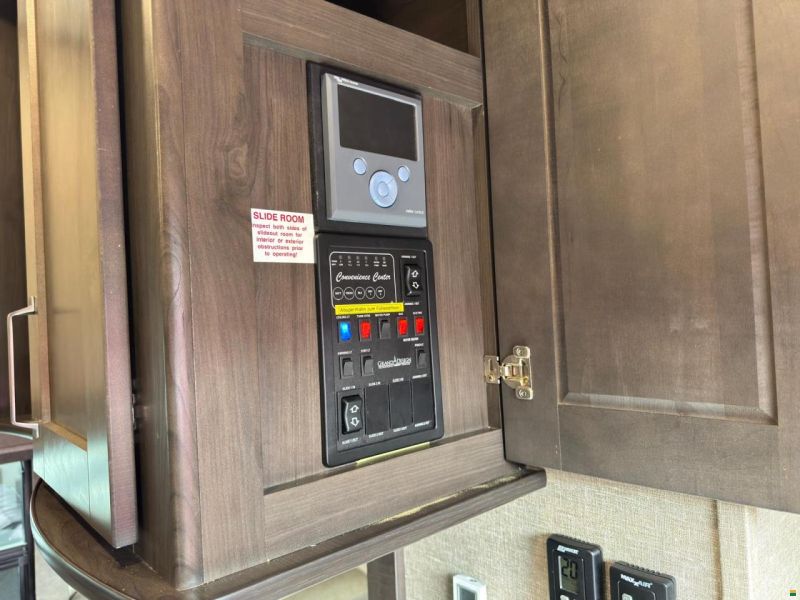 ROCKWOOD REFLECTION 278BH