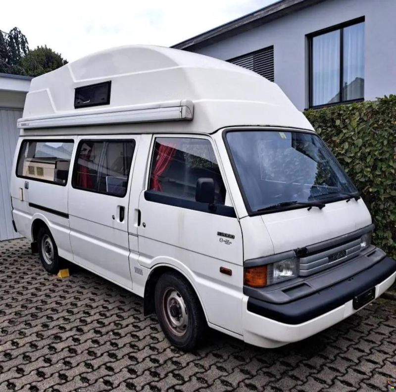Mazda L 2000