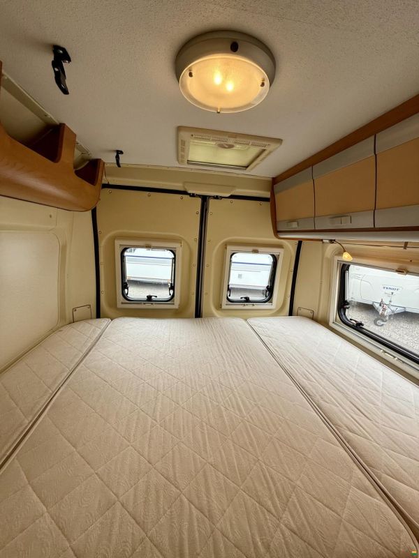 Eura Mobil Quixtra - Travelvan