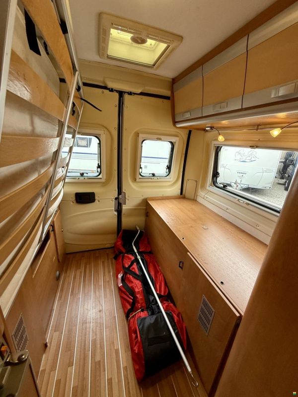 Eura Mobil Quixtra - Travelvan