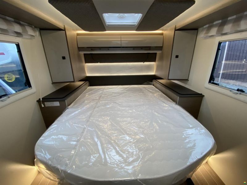 Roller Team Zefiro 267 TL, Ford 2.0TDCi 165PS Autom.