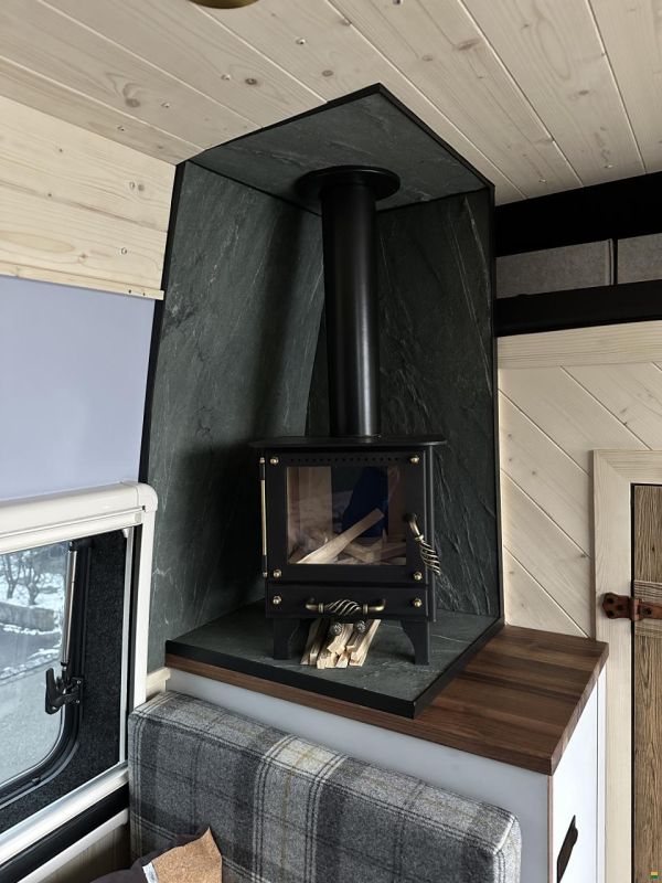 Mercedes Benz Sprinter 319 CDI Standard 9G-TRONIC 4x4