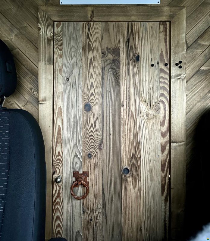 Mercedes Benz Sprinter 319 CDI Standard 9G-TRONIC 4x4