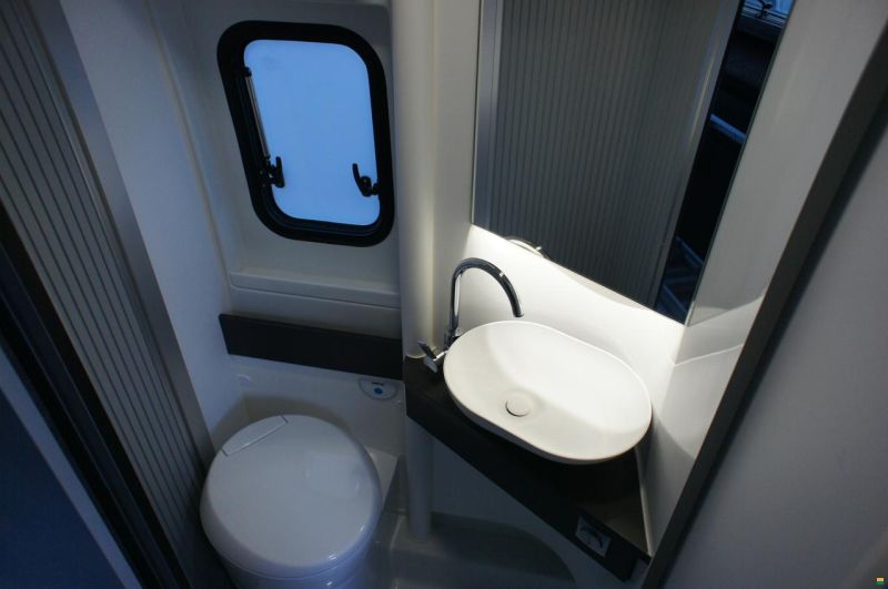 Adria Twin Sports 640 SGX Vollausstattung