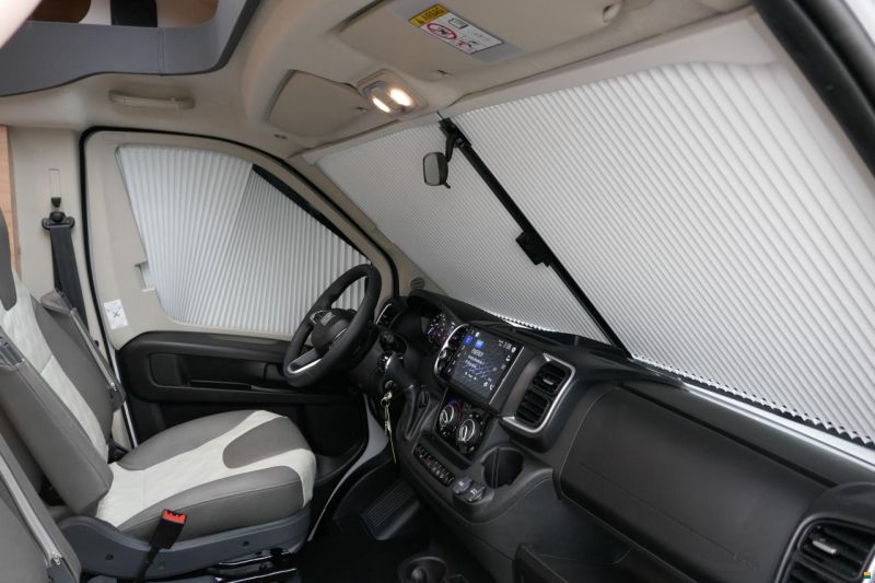 Knaus L!VE TI 650 MEG Platinum Selection