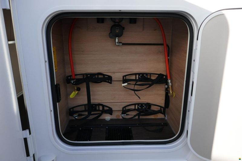 Knaus L!VE TI 650 MEG Platinum Selection