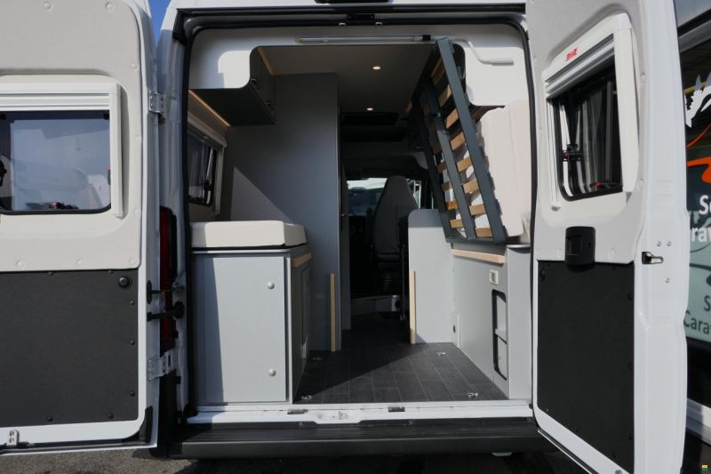 Weinsberg CaraBus GREY 540 MQ Edition Fire