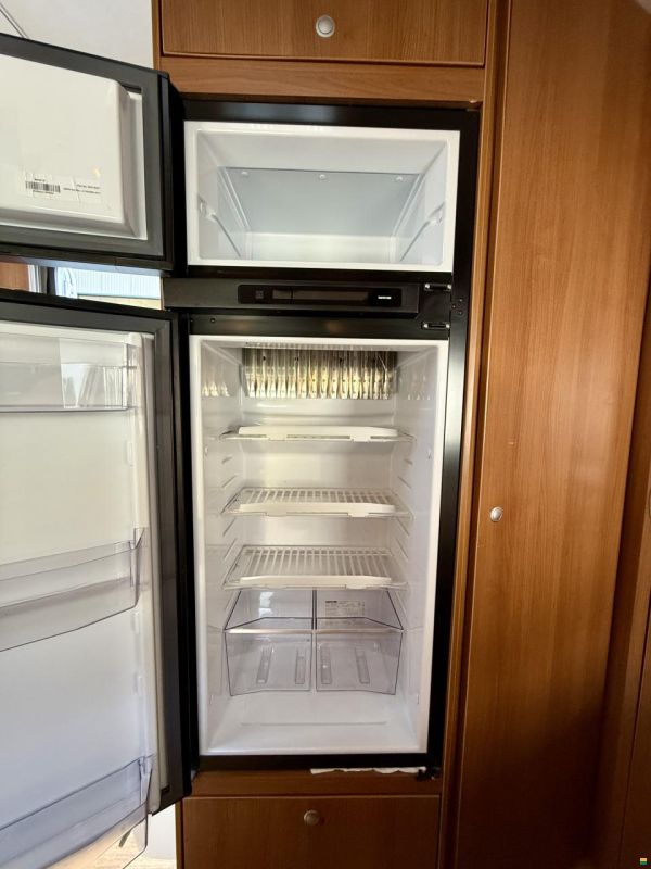 Carado Capron T348 - 2 People - Solar