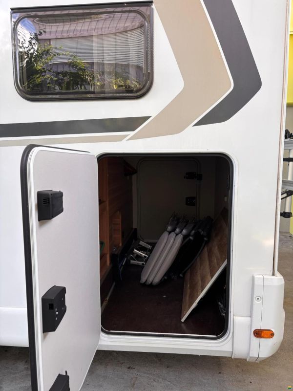 Weinsberg Carasuite K250