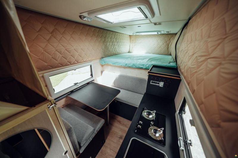 Land Rover Defender 130 Expedition