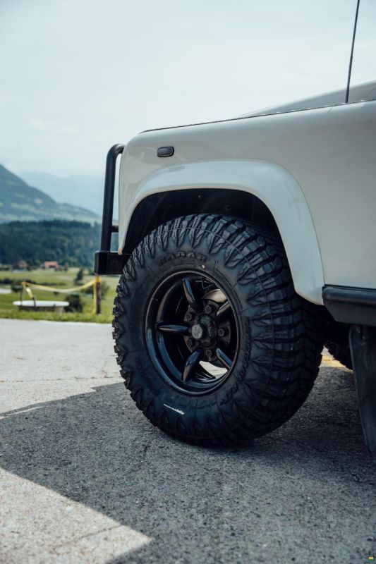 Land Rover Defender 130 Expedition