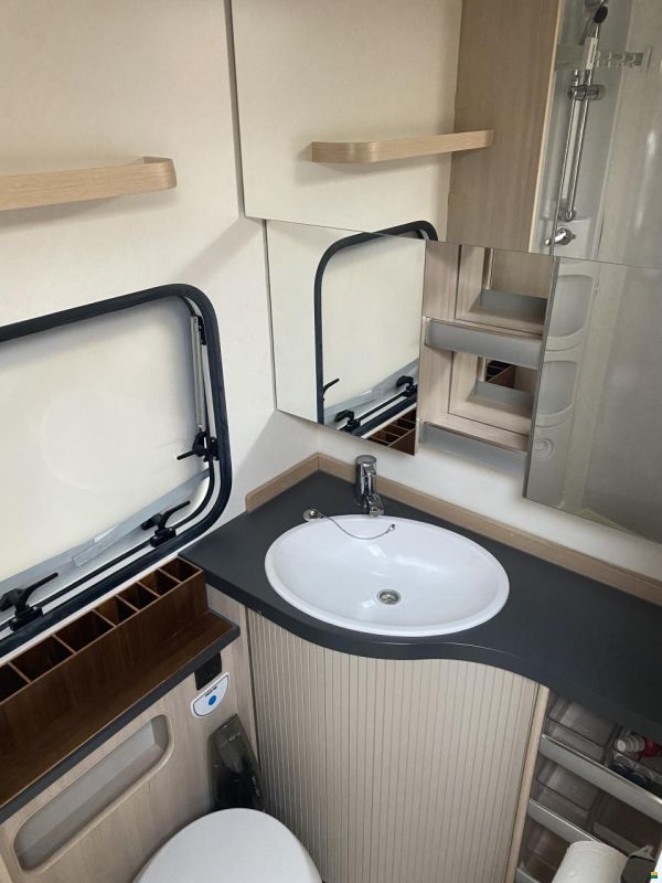 Hobby 545 KMF De Luxe Edition