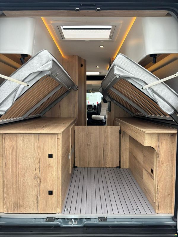 Clever Vans Runner 636 Fiat Maxi 140PS