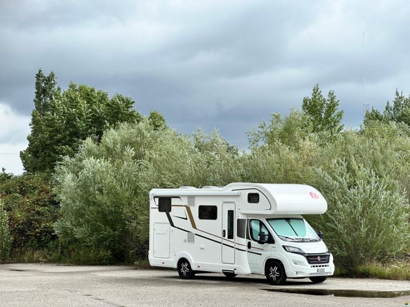 Eura Mobil Activa One 690HB