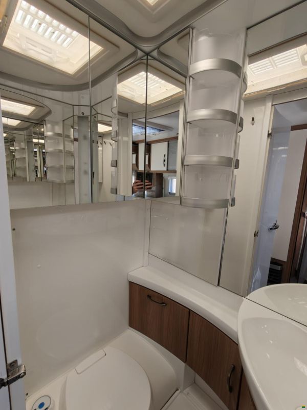 Hobby De Luxe 515 UHK