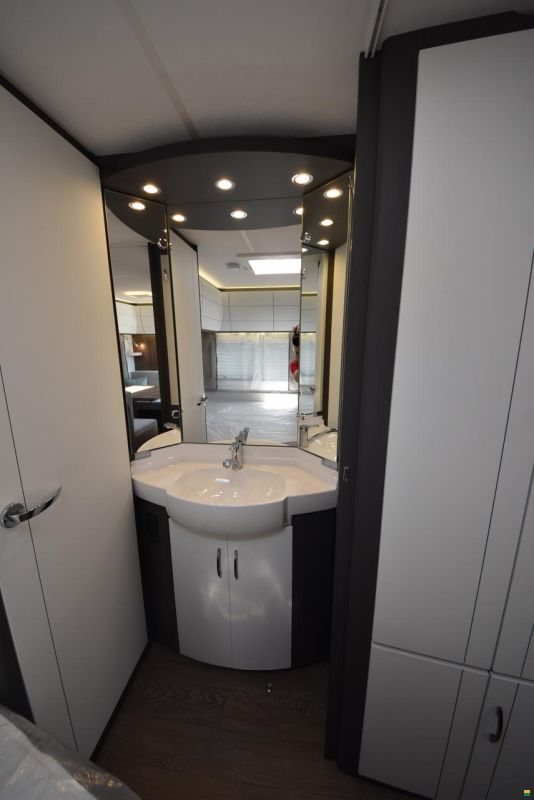 Hobby 650 KMFe Excellent Edition