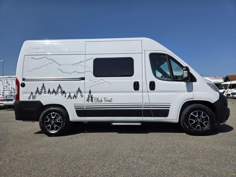 Bürstner Campeo C 540 BF Black Forest