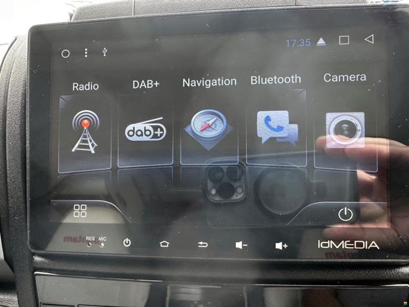 Pilote V 600 J PREMIUM 2.3 9-GANG AUTOMAT MJ160