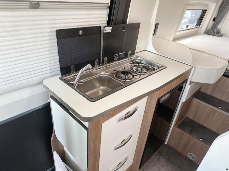 Pilote V 600 J PREMIUM 2.3 9-GANG AUTOMAT MJ160