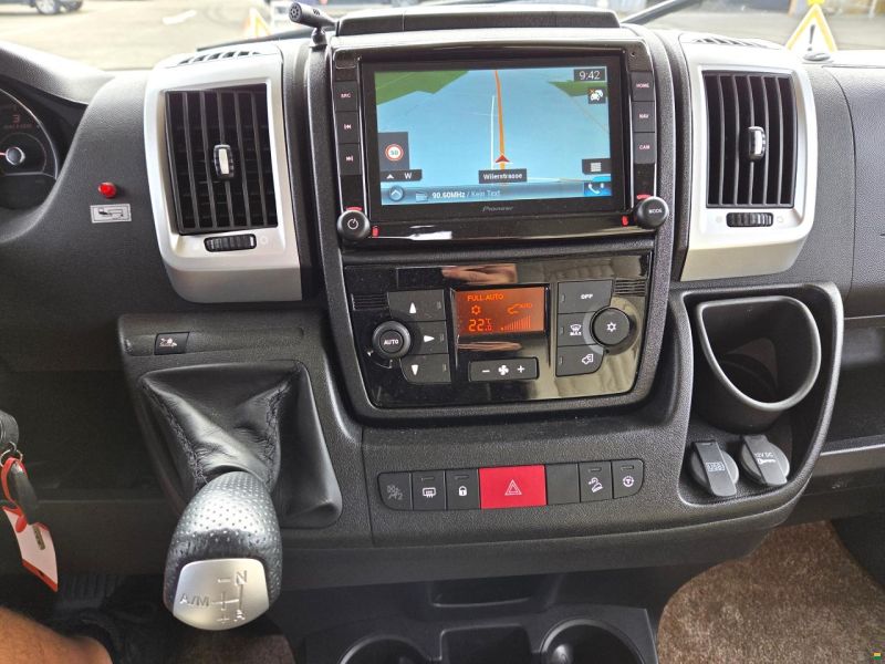 Bürstner IXEO I 746