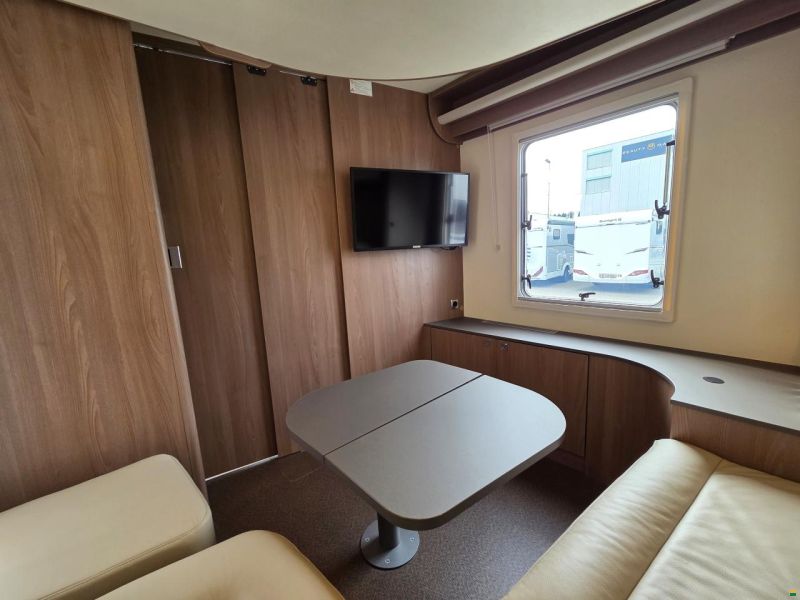 Bürstner IXEO I 746