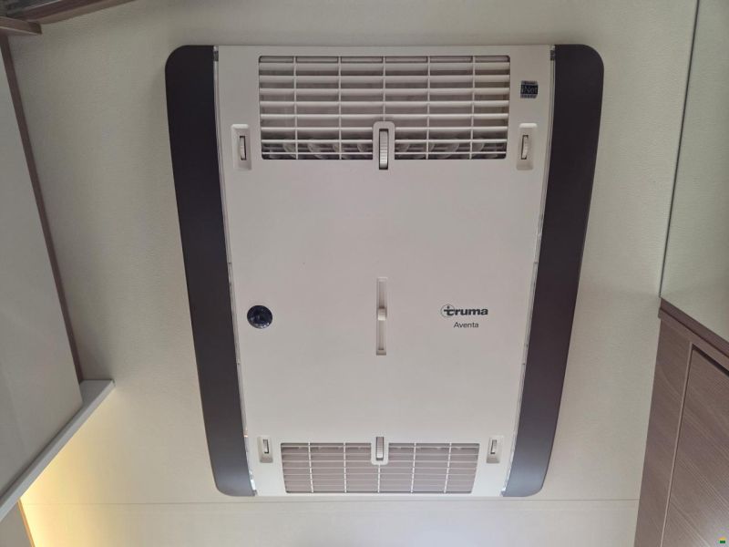 Bürstner IXEO I 746