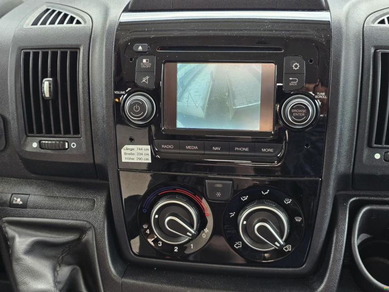 Knaus SKY I 700 PLUS LEG AUTOMAT MJ150