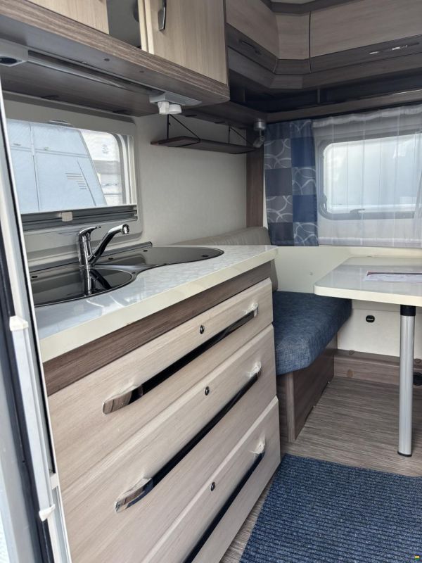 Hobby 400 SFE De Luxe