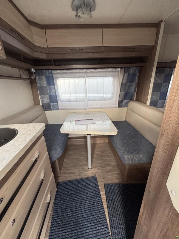 Hobby 400 SFE De Luxe