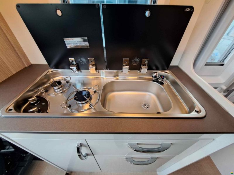 Bürstner Lineo T 700