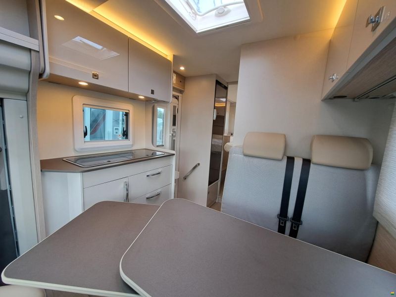 Bürstner Lineo T 700