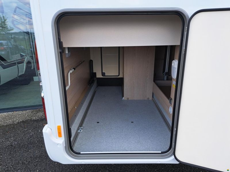 Bürstner Lineo T 700