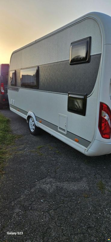 Hobby De Luxe Edition 490 KMF