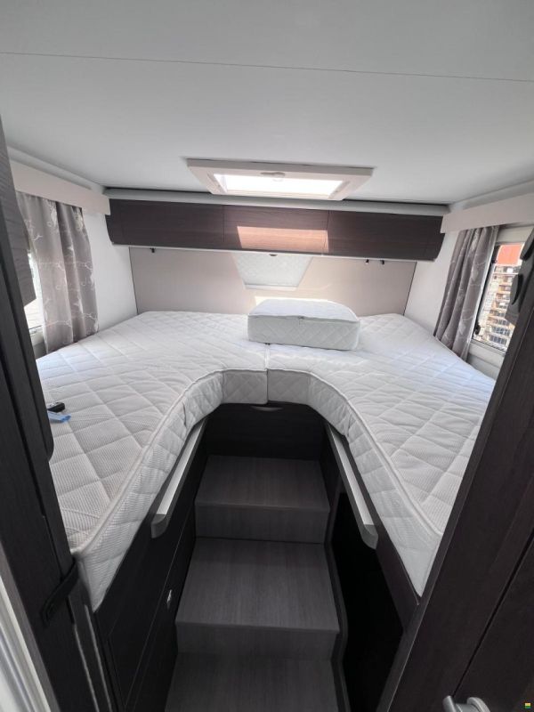 Adria Coral Supreme 670DL