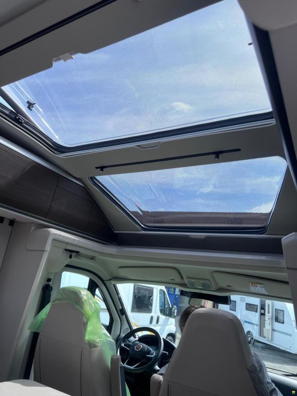 Adria Coral Supreme 670DL