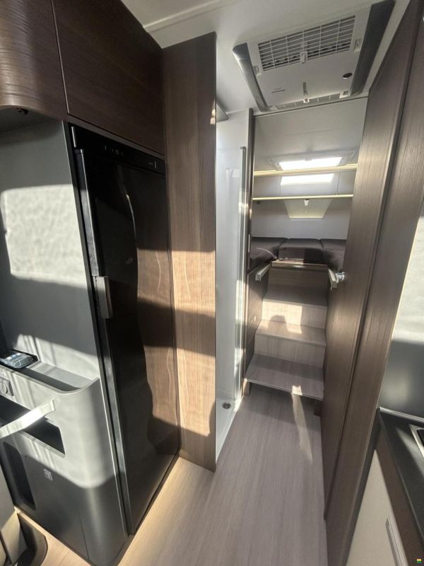 Adria Coral Supreme 670 DL