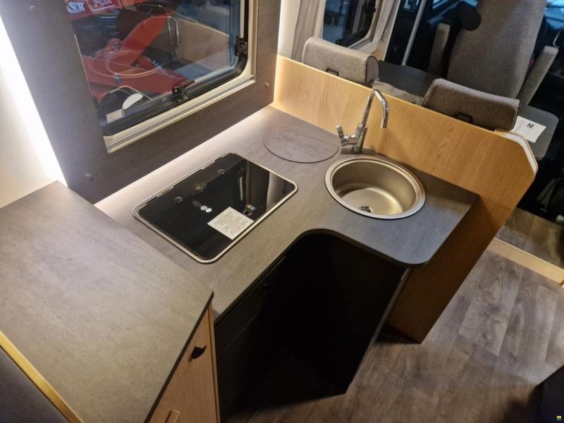 Sunlight Adventure I 67S