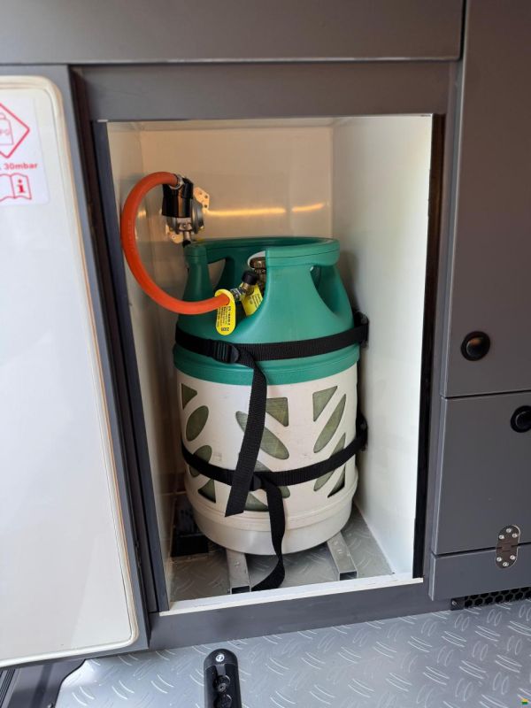 Adria Supertwin MB 600 SPB 4x4