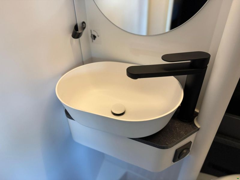 Adria Supertwin MB 600 SPB 4x4