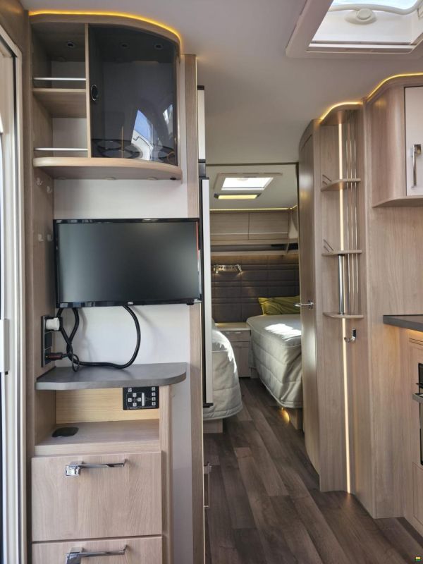 Kabe Royal 560 GLE B2