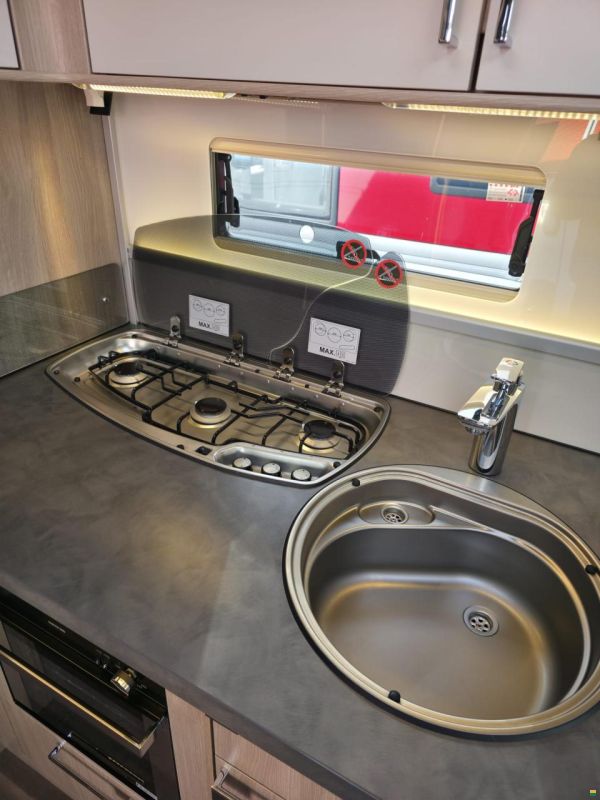 Kabe Royal 560 GLE B2