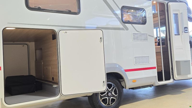 LMC Cruiser V 646 G / Hymer-Gruppe