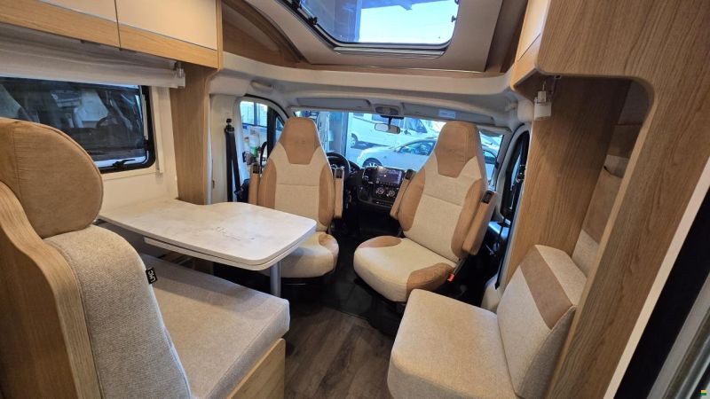 LMC Cruiser V 646 G / Hymer-Gruppe