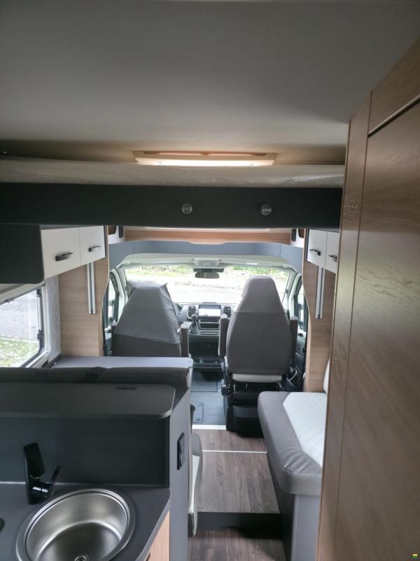 Knaus L!VE WAVE 650 MG Platinum Selection