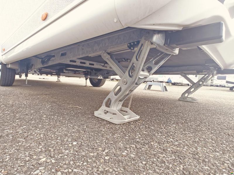 Hobby 24EG/540 KMFe De Luxe -Etagenbett