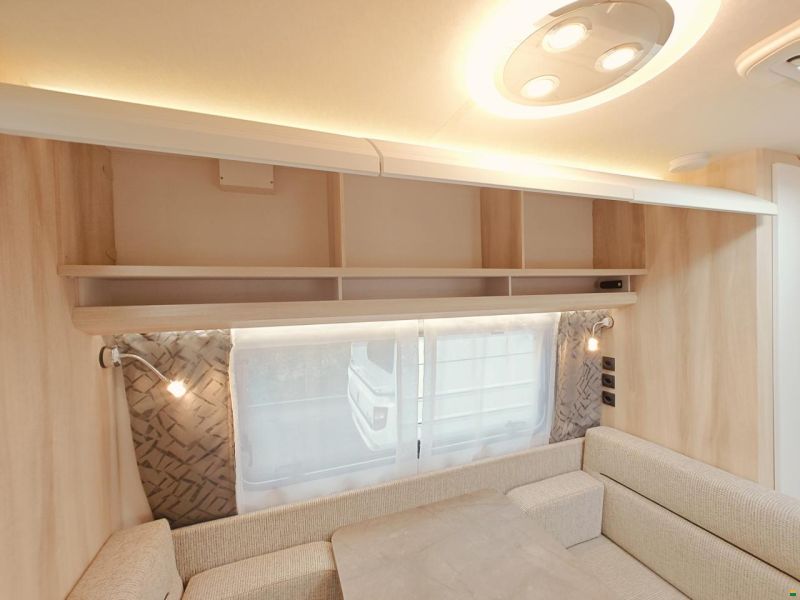 Hobby 24EG/540 KMFe De Luxe -Etagenbett