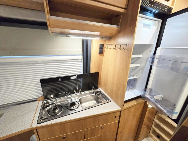 Pössl 640 2.3 MJ160 9-GANG AUTOMAT H3